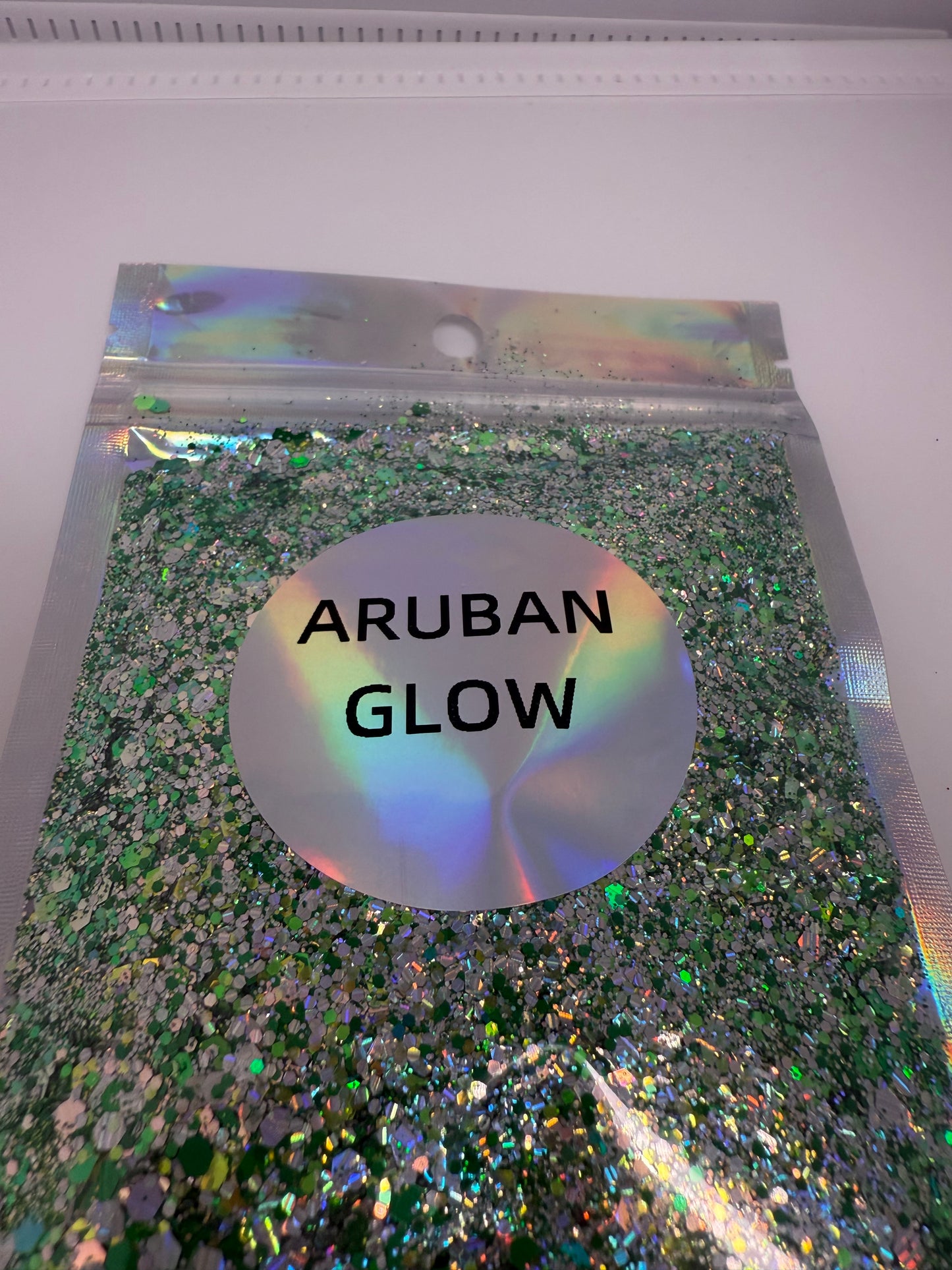 Aruban GLOW*