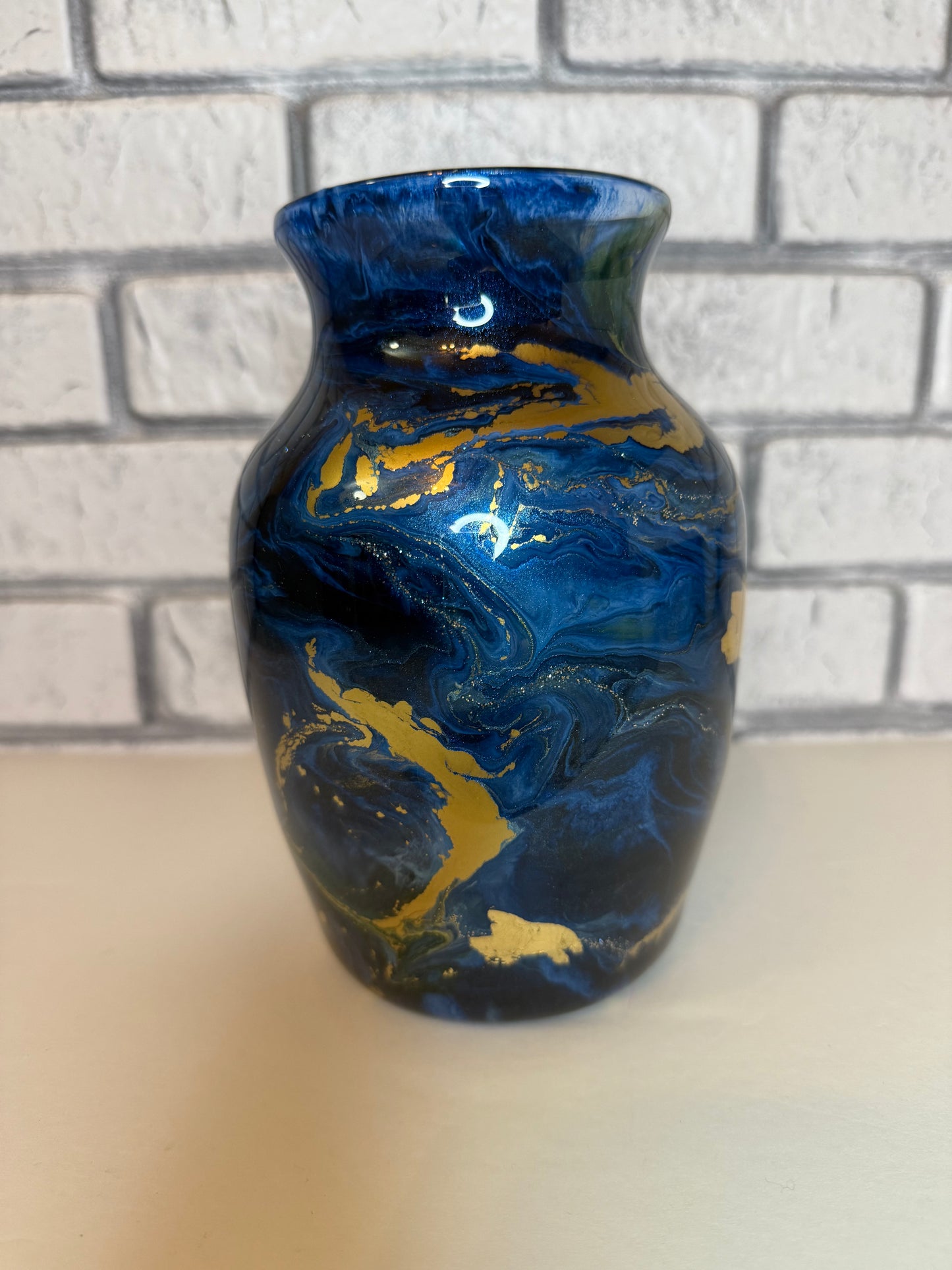 #30--Glass Wide Curve Vase- Navy Treasure